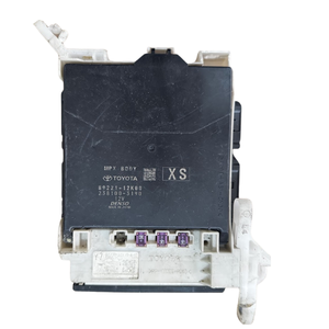 8922112K00 MODULO BCM TOYOTA COROLLA 2.0 XEI