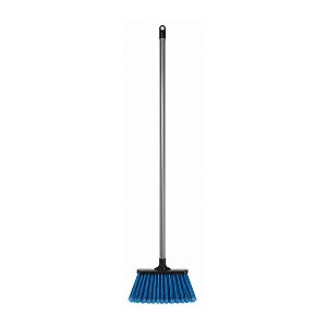 Vassoura Multiuso Nylon com Cabo Madeira 120 cm Nobre