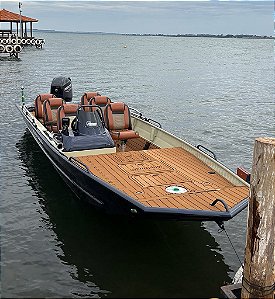 BARCO MARTINELLI GRAND BASS 5.5 G3 FREEDECK + MERCURY 50 HP 2T ELPTO FAT. PJ ou PROD. RURAL + CARRETA RODOVIÁRIA E ACESSÓRIOS DE MONTAGEM