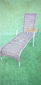 Espreguiçadeira básica em fibra sintética