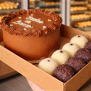 CAIXA MINI BOLO E DOCES 24x16,5CM TAMPA ALTA 8,5CM KRAFT MAX PAPER