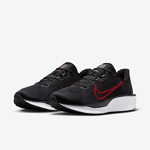 Nike Quest 6