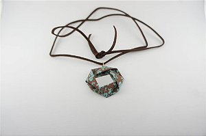 Colar de orinuno (tecido)