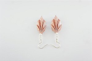 Brinco de origami (folha)