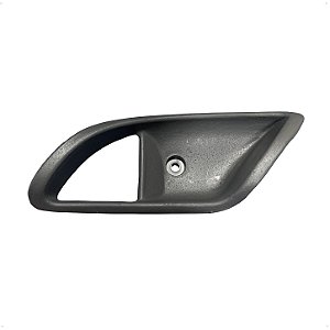 Moldura Maçaneta Interna Porta Lado Esquerdo / Motorista Para Caminhão Mb Accelo 715 815 915 1016