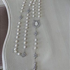 Terço em perola natural agua doce barroca