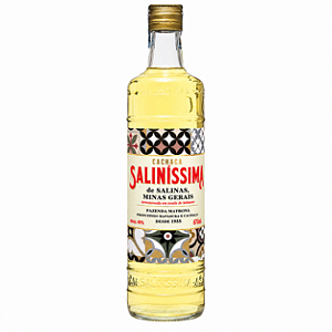 Cachaça Saliníssima Ouro - 670ml