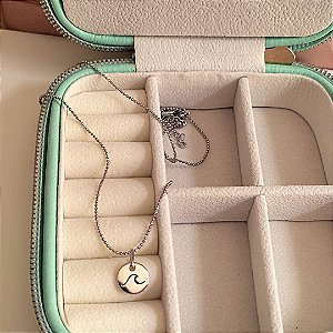 Colar Com Pingente Onda Banhado em Ródio Branco
