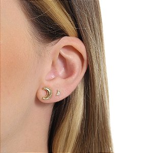 Kit Com 2 Brincos Formato Lua Com Zircônias Banhado Em Ouro 18K