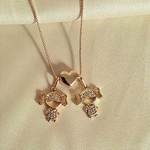 Colar Duas Meninas Cravejadas Banho a Ouro 18K