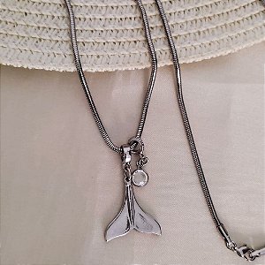 Colar Com Rabo de Sereia e Pingente Cristal com Banho em Ródio Branco