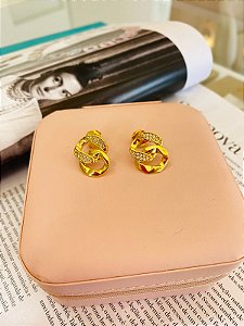 Brinco Circulo Traçado Cravejado Dourado