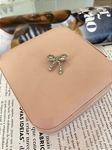 Broche Lacinho Prata