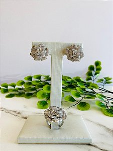 Brinco Flor Cravejado