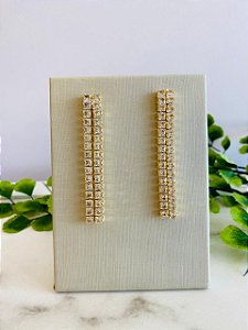 Brinco Riviera Comprido Dourado