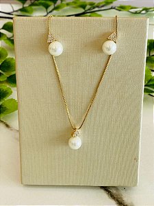 Conjunto colar e brinco triangula na pérola