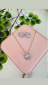Conjunto Flor Rodio Branco