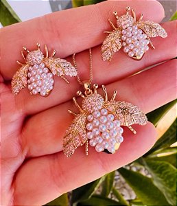 Conjunto de abelha cravejado com zirconia e perola
