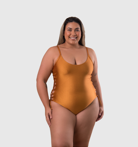 Maio trancado lateral plus size