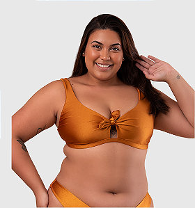Top camiseta no plus size Carolgava Moda Praia