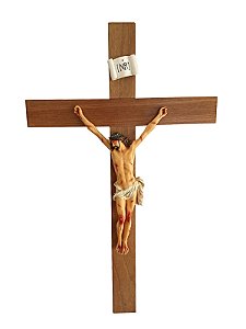Crucifixo em Madeira 70 cm Cristo em Resina 38 cm