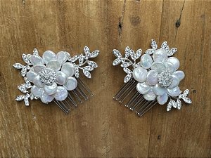 Pente Flor Pérola Agua Doce / Unidade