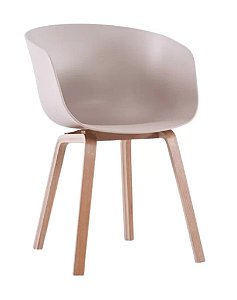 Cadeira Toledo com base em aço e acabamento idêntico a madeira e Assento Polipropileno Fendi Fratini 1.00279.01.0034