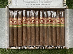 Charuto Arturo Fuente Petit Corona Maduro - Caixa com 25