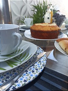 Mesa posta para chá ou café floral azul