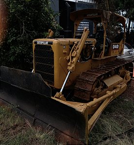 Trator de Esteiras Caterpillar D4D