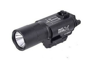 LANTERNA TATICA SUREFIRE PISTOLA X300U P/ TRILHO 22MM - PRETO