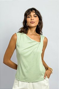 Regata Canelada Decote Assimétrico