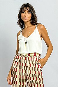 Regata Lisa Viscose Alça Dupla Detalhe