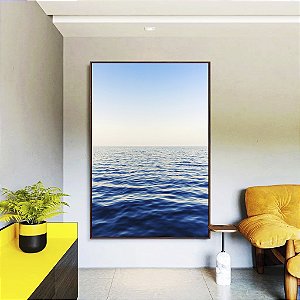 Quadro Vertical Oceano Azul Mar Calmo Céu Claro Natureza Arte em Canvas Moldura