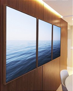 Trio de Quadros Mar Azul Calmo e Céu Claro Natureza Canvas Moldura