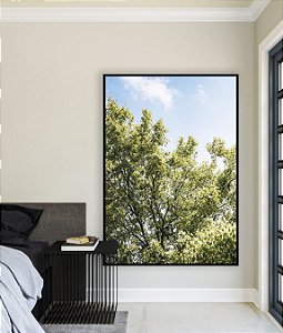 Quadro Vertical Árvores Folhagem Verde Céu Claro Nuvens Natureza Paisagem Canvas Moldura