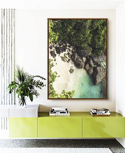 Quadro Vertical Mar Turquesa em Praia Pedras Floresta Natureza Paisagem Canvas Moldura