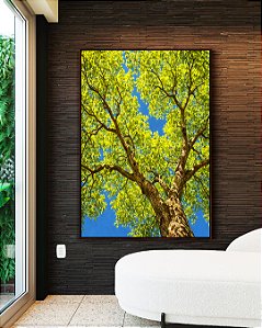 Quadro Vertical Árvore Folhas Verde Vívido Céu Azul Intenso Natureza Paisagem Canvas Moldura