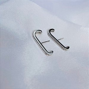 Brinco ear hook com zircônia HIPOALERGÊNICO