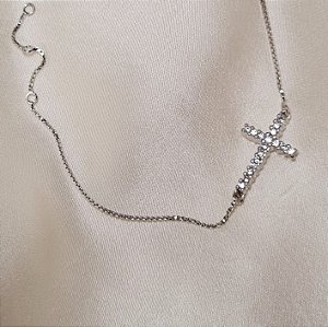 Pulseira com cruz cravejada HIPOALERGÊNICA