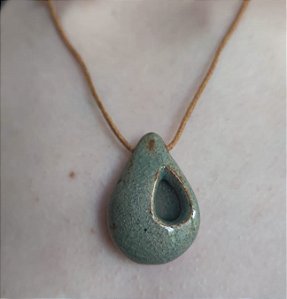 Colar Difusor gota verde claro