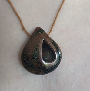 Colar Difusor Gota Média Verde com Marrom