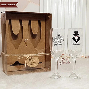 Kit Presente - Caixa Kraft + 2 taças Colorida Padrinho e Madrinha