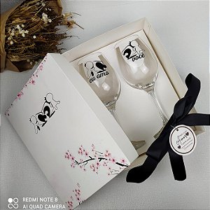 Presente Namorados - Caixa + 2 Taças Vinho Eu Amo Você