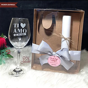 Caixa +  Taça par vinho + Carta Aberta - Presente Namorados