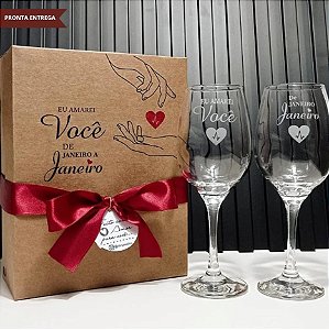 Presente Namorados - Caixa + 2 taças para vinho jateadas