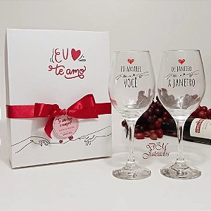 Caixa + 2 Taças para Vinho Vidro -Eu amarei Você / De janeiro a janeiro