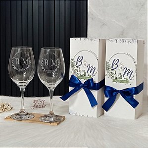Kit Individual - 2 Caixas Branca com Visor + 2 Taças Barone Vinho Personalizada