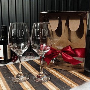 Caixa Kraft Visor + 2 Taças Barone Vinho- Personalizados