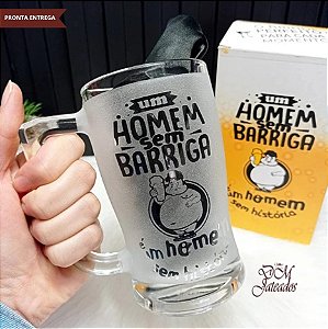 Caneca Chopp/cerveja Personalizada Um Homem Sem Barriga